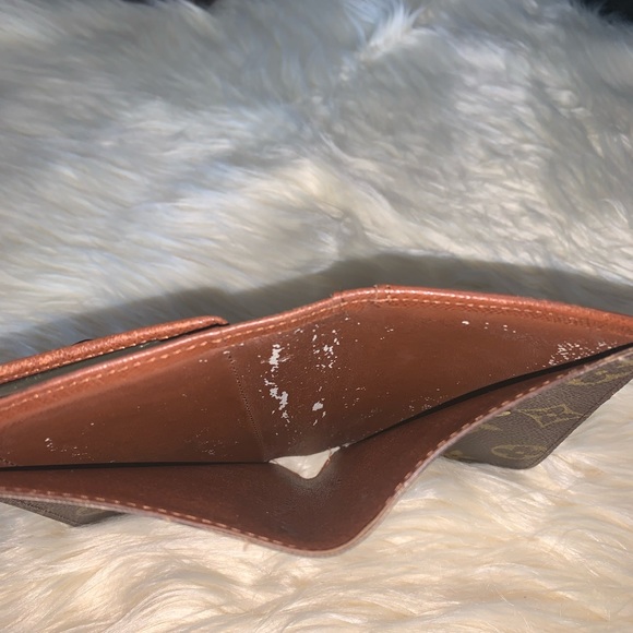 Louis Vuitton Wallet - Picture 4 of 8